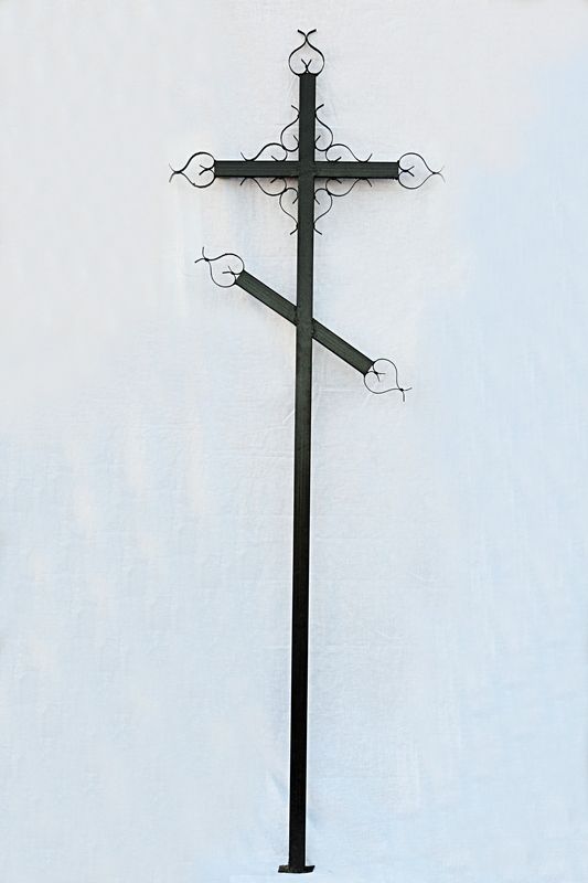 крест металлический простой